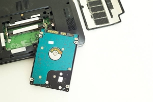 لپ‌تاپ گیمینگ MSI راهنمای تعمیر حرفه‌ای 61