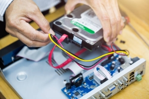 تفاوت تعمیر نرم‌افزاری و سخت‌افزاری لپ‌تاپ 44